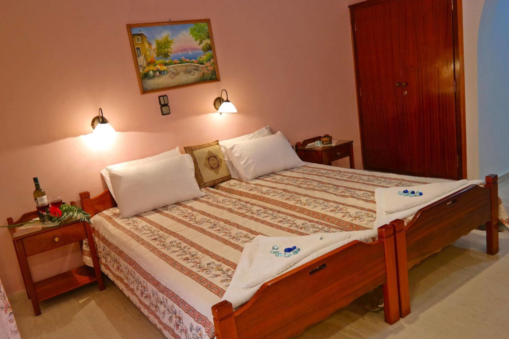 Golden Beach Studios Down Town Naxos City Exterior photo